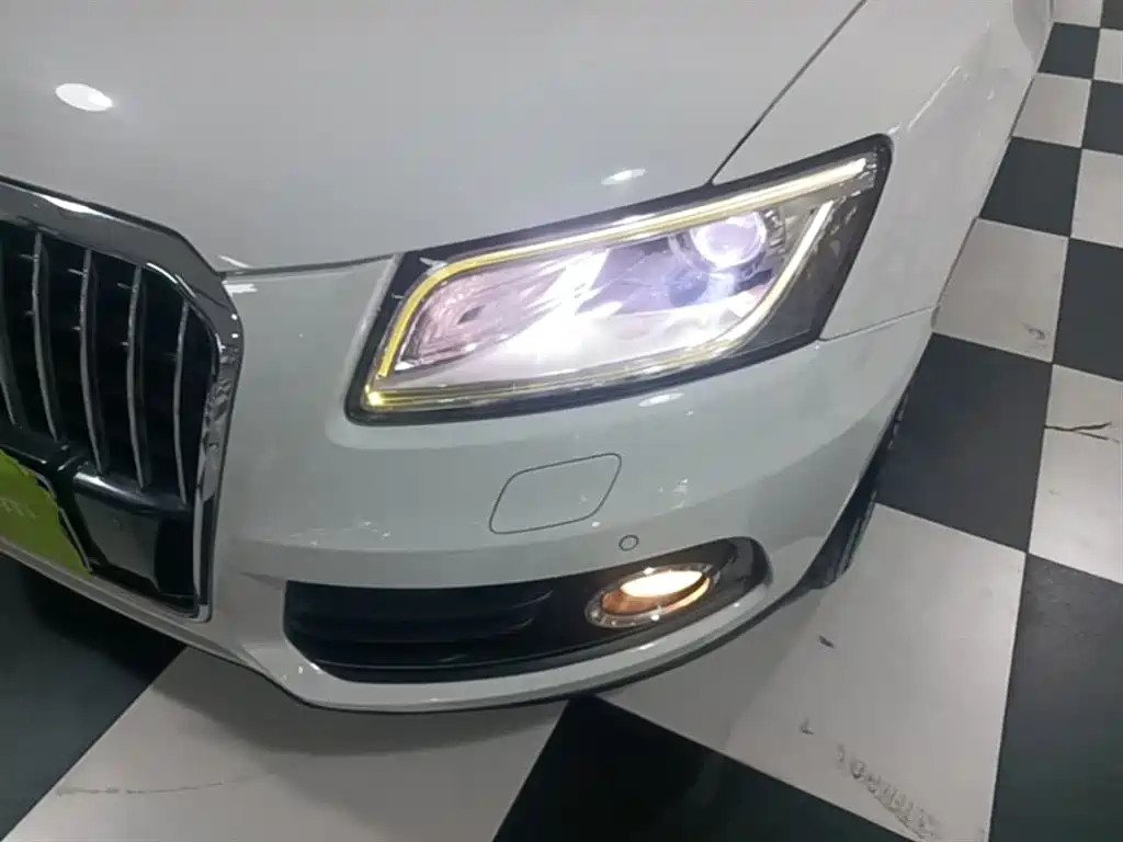 Audi Q5 2015 40 TFSI Technology фото 24