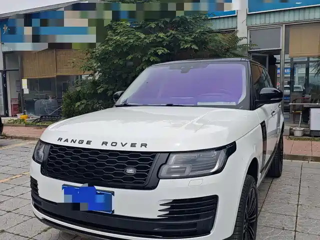 Land Rover Range Rover 2022 3.0 L6 360PS Heritage Edition