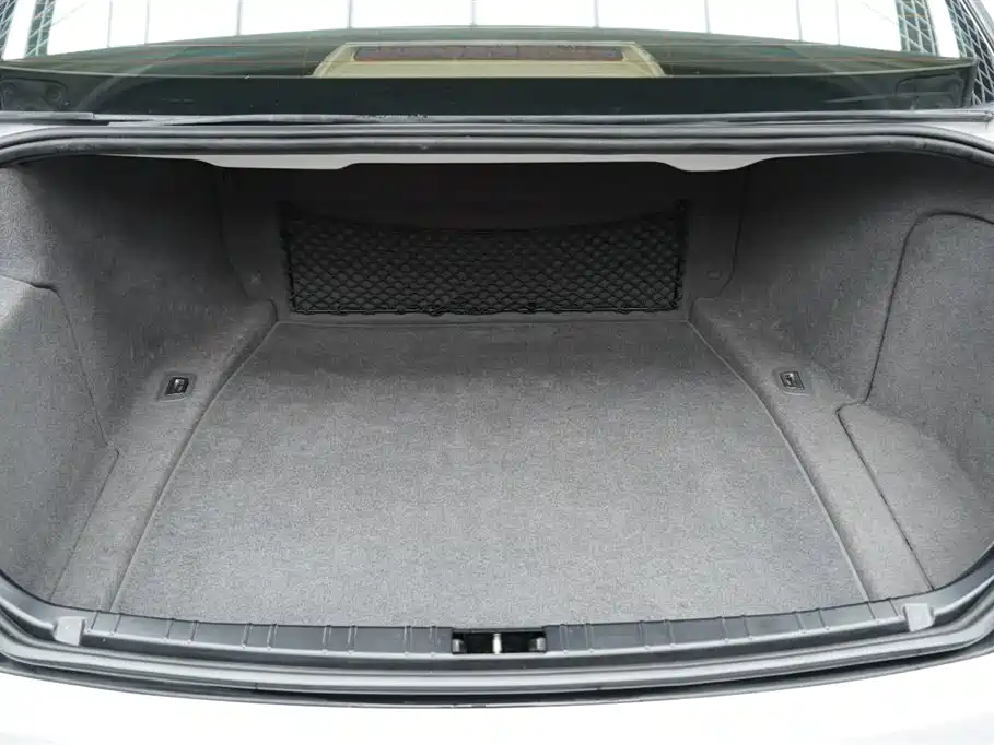 BMW 7 Series 2008 Model 730Li Leading фото 28