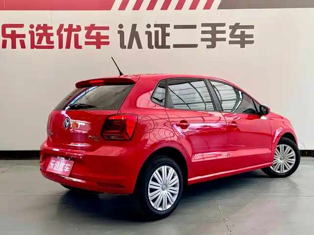 Volkswagen Polo 2016 1.6L Automatic Comfort — фото 5