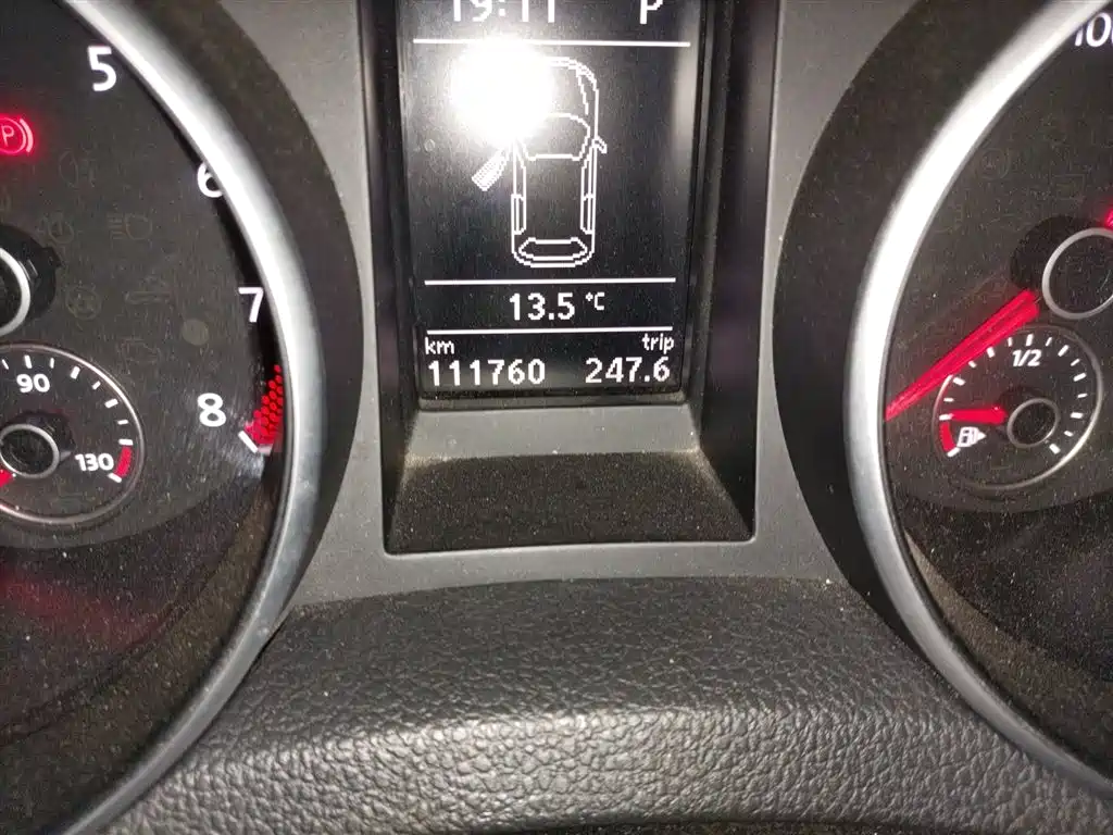 Volkswagen Golf (Import) 2011 1.4TSI Comfort Wagon фото 5