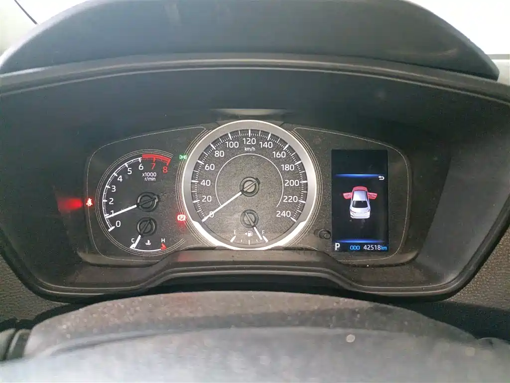 Toyota Corolla 2021 1.2T S-CVT Luxury Edition фото 4