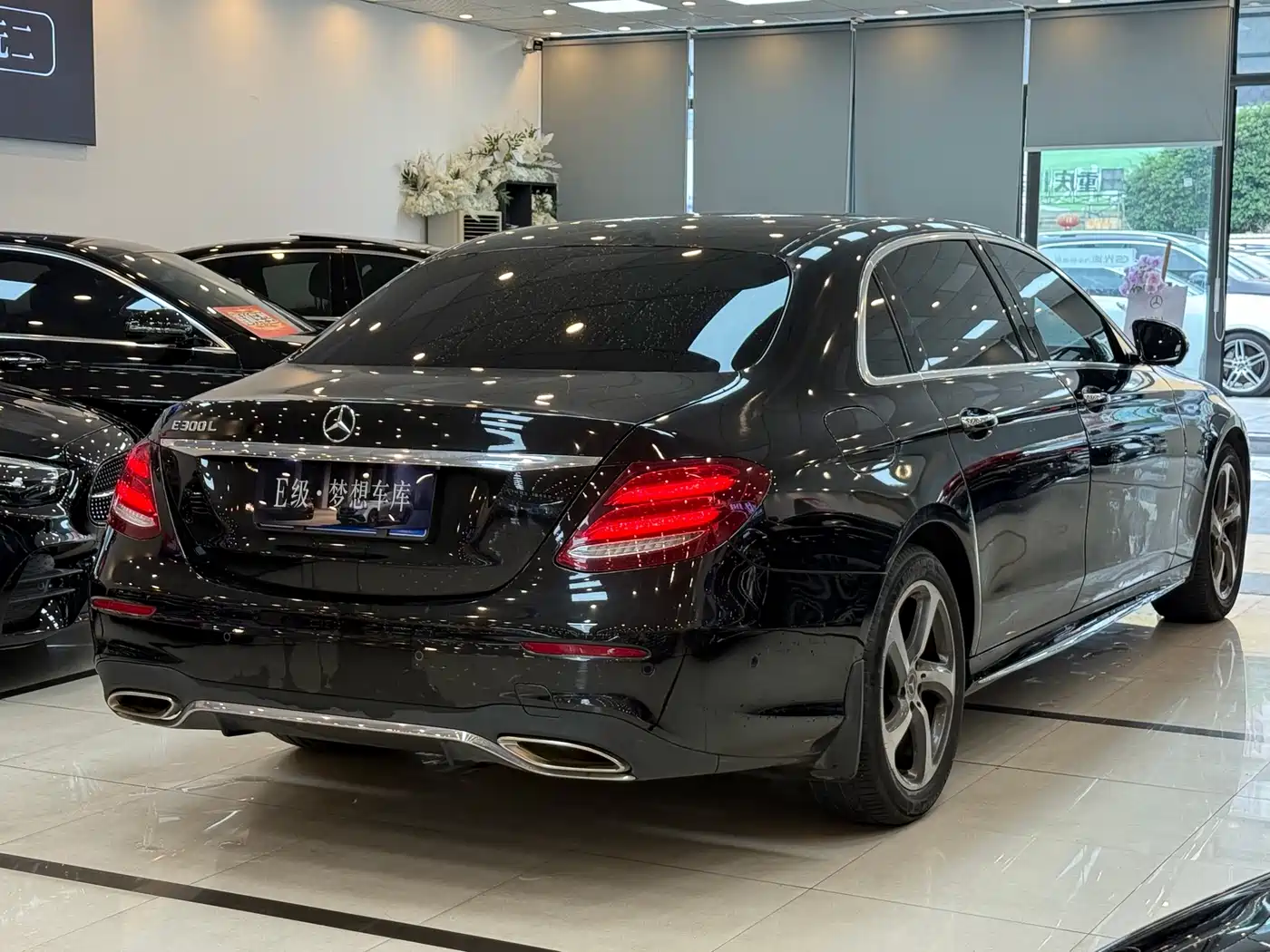 Mercedes-Benz E-Class 2017 E 300 L Sport Fashion фото 21