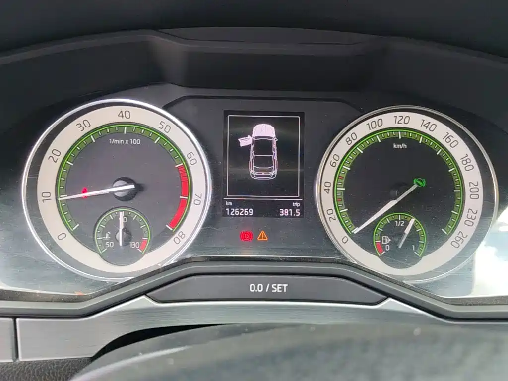 Photo 12 - Škoda Superb