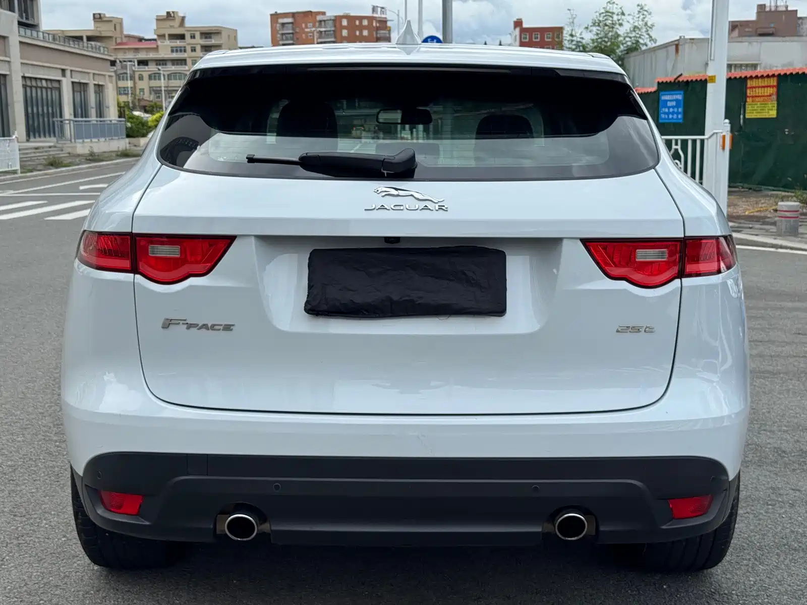 Фото 8 - Jaguar F-PACE