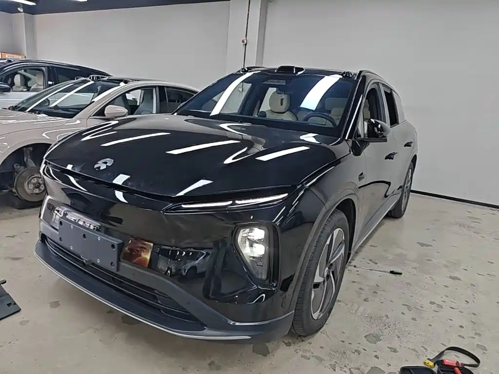 Фото 1 - NIO ES6
