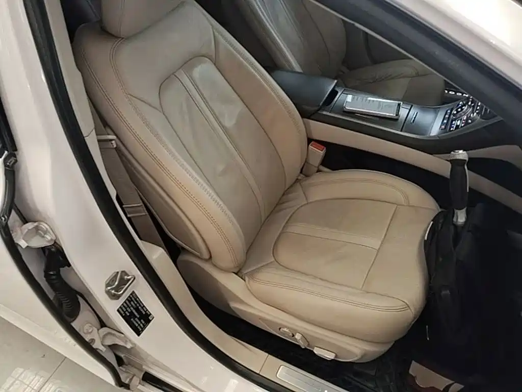 Фото 25 - Lincoln MKZ