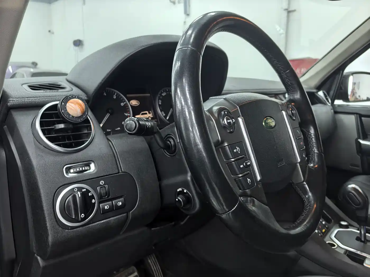 Land Rover Discovery 2010 2010 4.0 V6 HSE Petrol