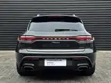 Photo 3 - Porsche Macan