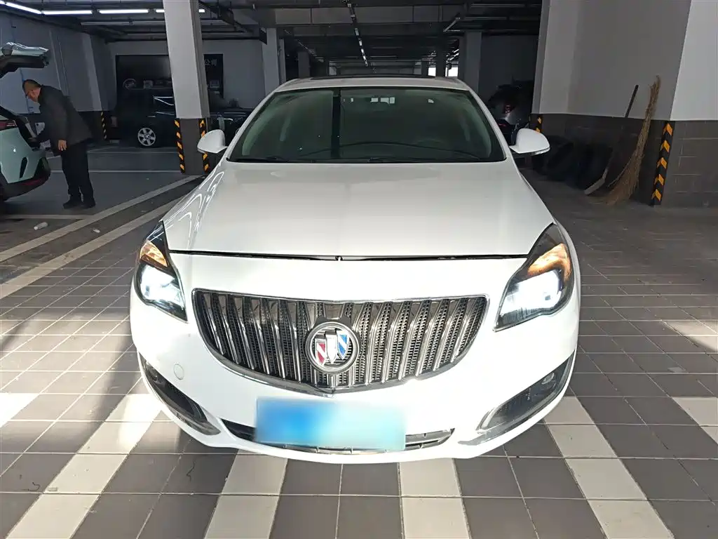 Buick Regal 2015 1.6T Leading Tech Edition фото 3