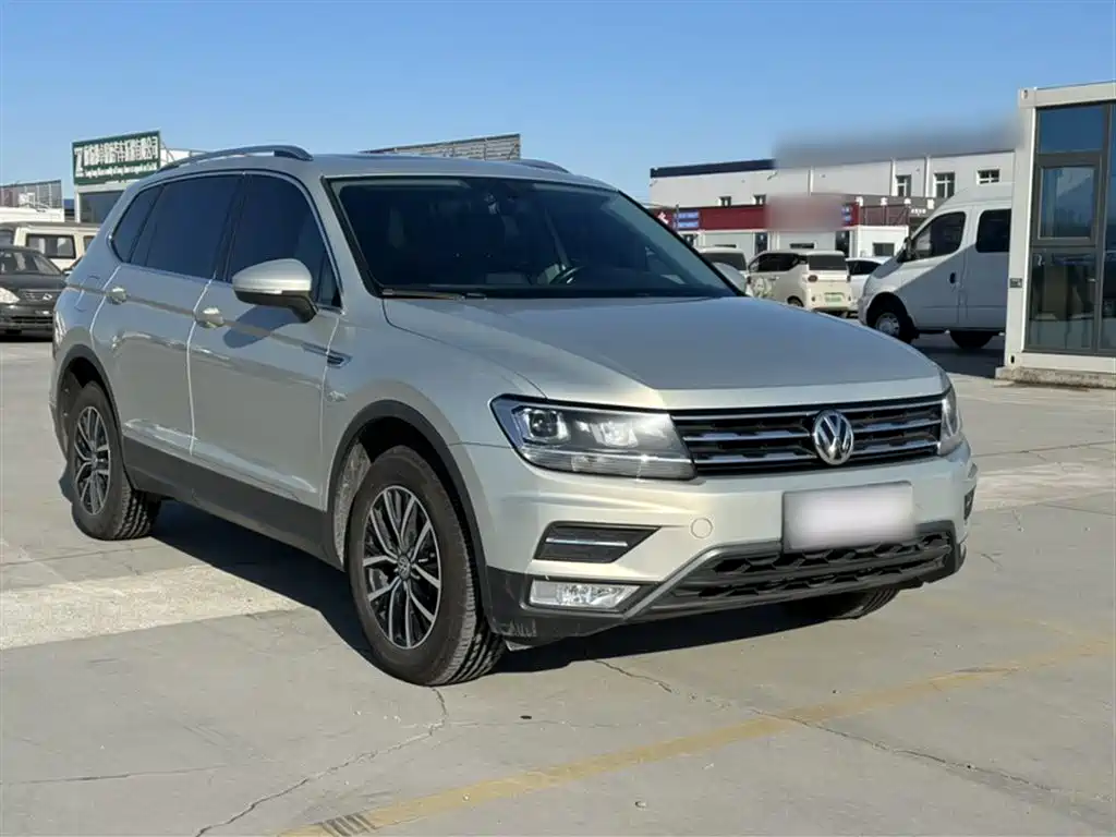 Volkswagen Tiguan L 2017 330TSI Automatic 2WD Luxury Edition фото 23