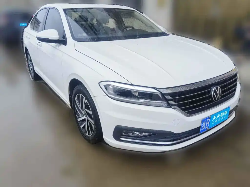 Photo 3 - Volkswagen Lavida