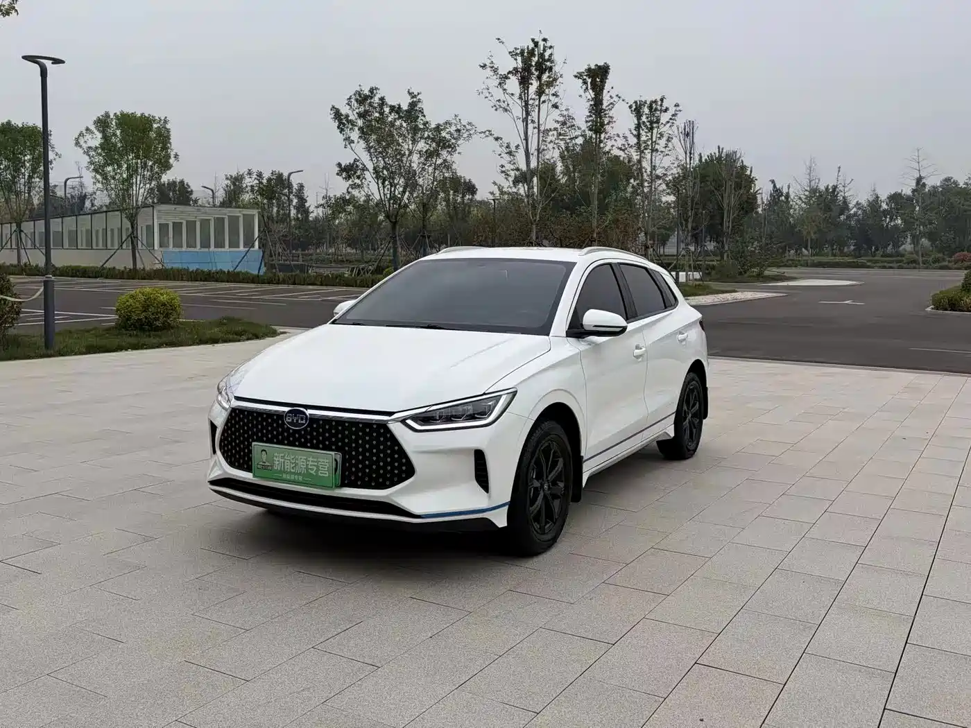 BYD e2 2022 2021 Luxury Edition