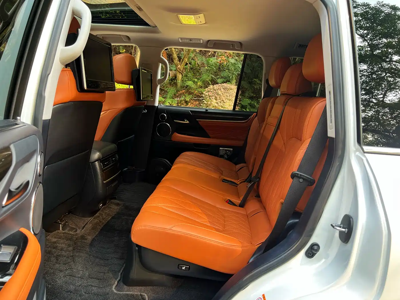 Lexus LX 2019 570 Peak Special Edition фото 13