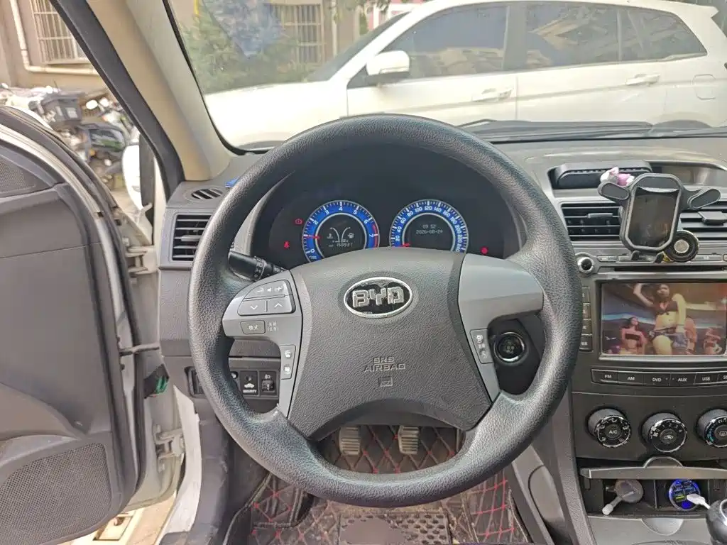 BYD L3 2014 2012 1.5L Manual Premium