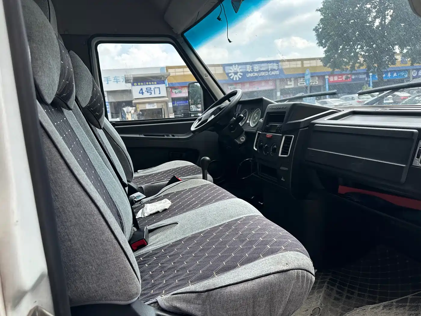 Iveco Daily 2021 2021 2.5T A35 M1 Bus 5-9 Seats Short Wheelbase Medium Roof Single Tire Manual Door