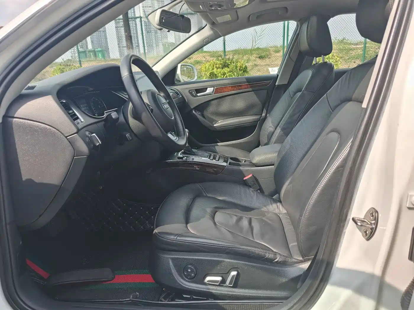 Audi A4L 2015 35 TFSI Auto Comfort фото 4