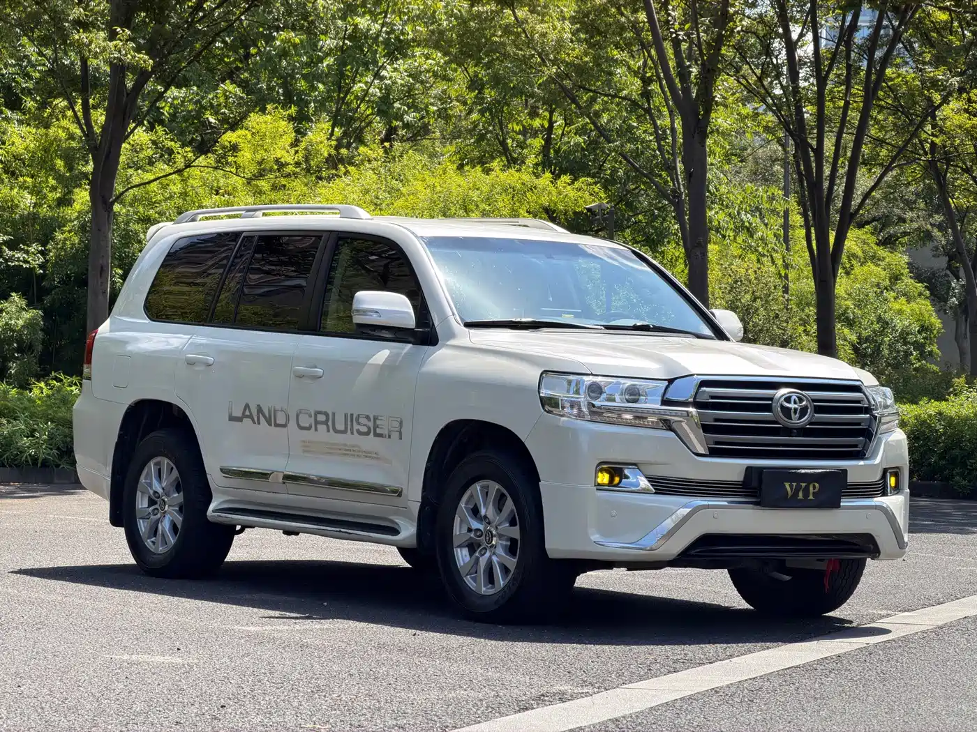 Toyota Land Cruiser (Import) 2018