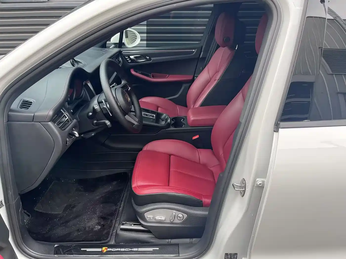 Porsche Macan 2024 Macan 2.0T фото 9