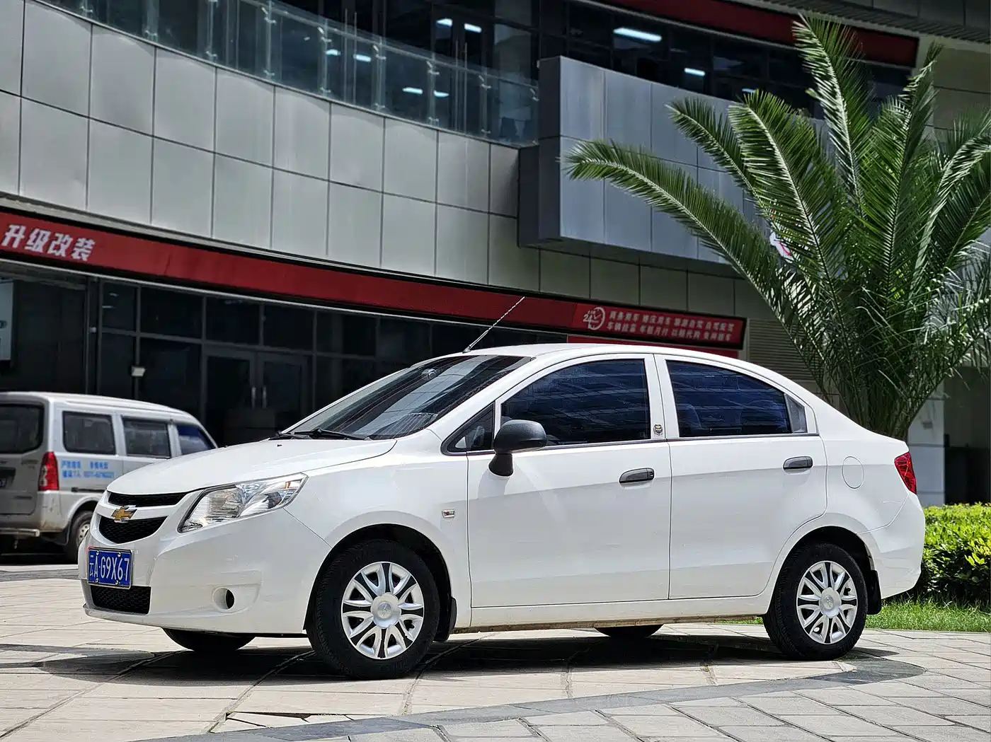 Chevrolet Sail 2013 Sedan 1.2L AMT Ideal Edition