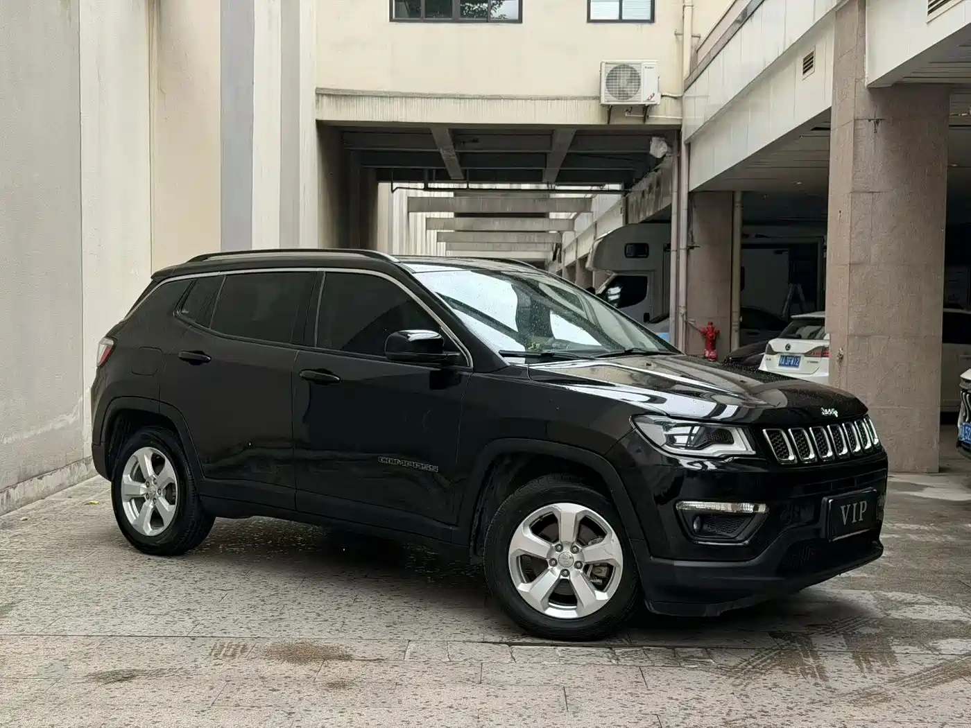 Фото 3 - Jeep Compass