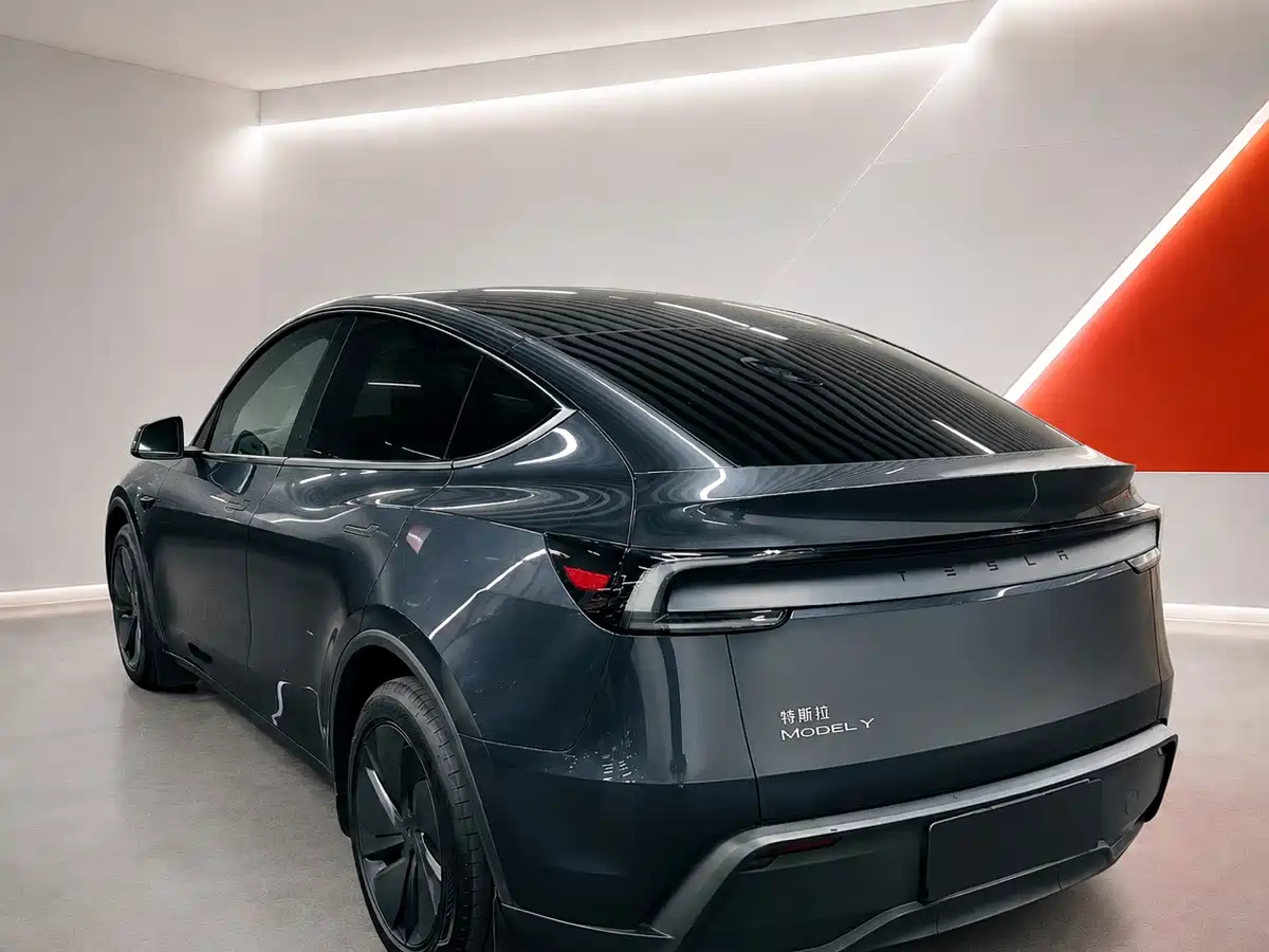 Tesla Model Y 2026 2026 Rear-Wheel Drive