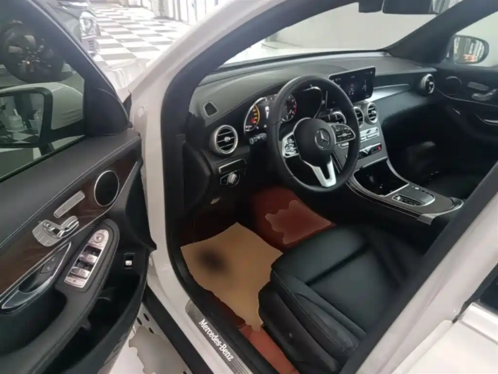 Mercedes-Benz GLC 2020 GLC 300 L 4MATIC Dynamic фото 16