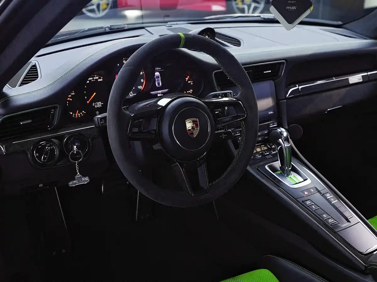 Porsche 911 2018 GT3 RS 4.0L фото 27