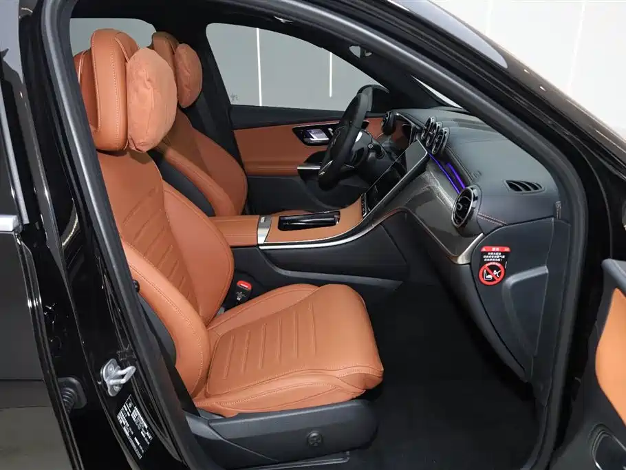 Mercedes-Benz GLC 2025 Facelift GLC 260 L 4MATIC Dynamic фото 13