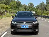 Фото 2 - Volkswagen Touareg