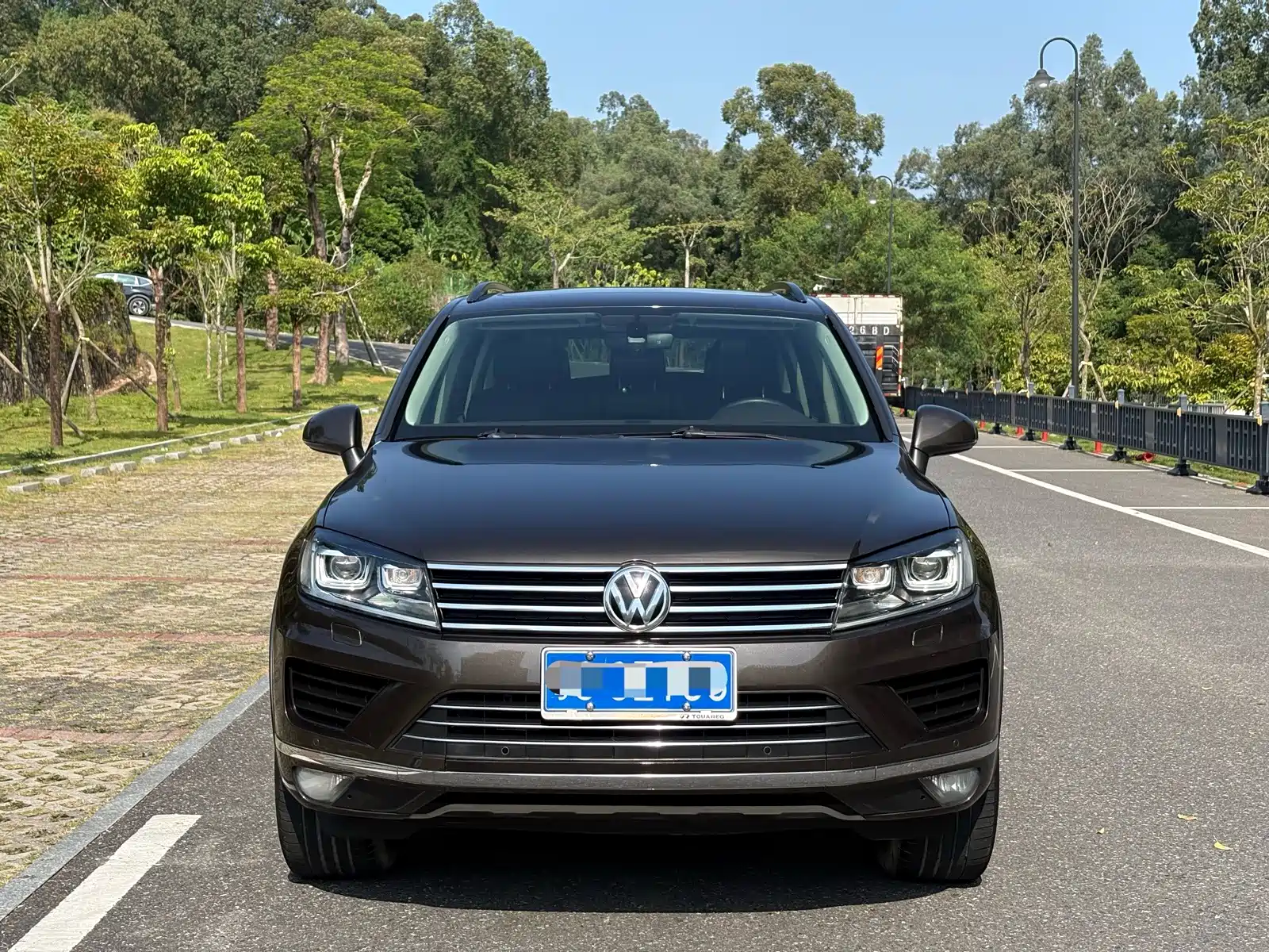 Фото 2 - Volkswagen Touareg