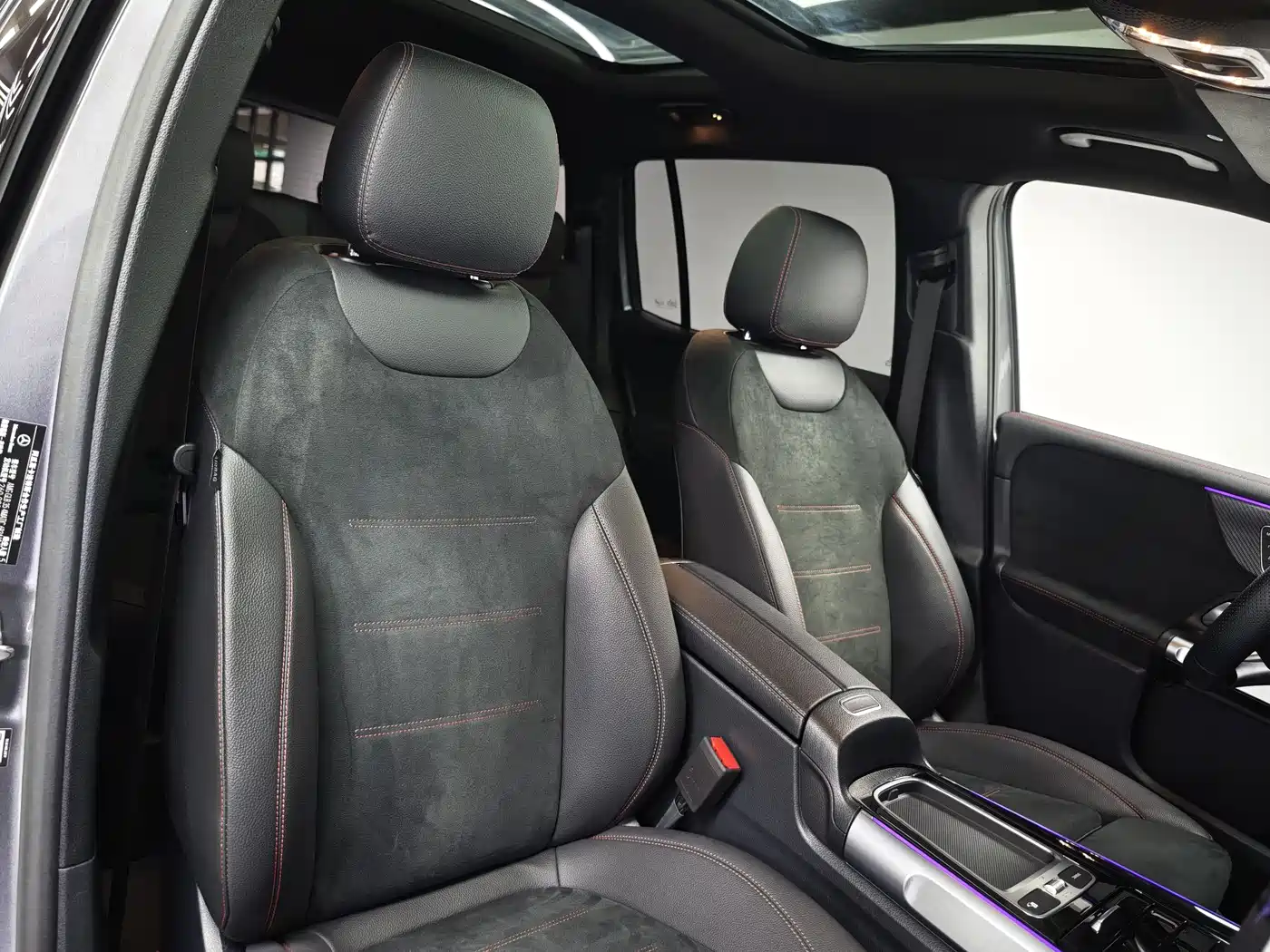 Mercedes-Benz GLB AMG 2024 AMG GLB 35 4MATIC фото 17