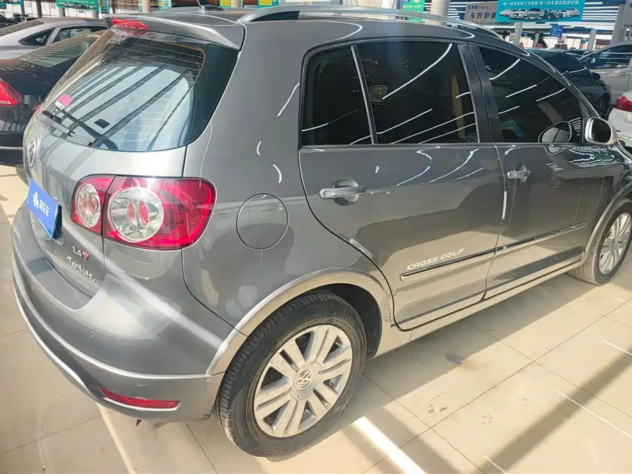 Volkswagen Golf (Import) 2011 1.4TSI Comfort Wagon фото 3