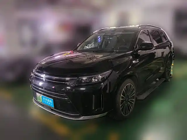 AITO Wenjie AITO M7 2024 Model 1.5T Smart Drive RWD Max 5-Seater — фото 1