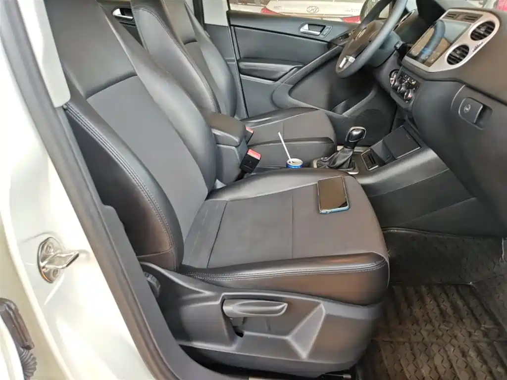 Volkswagen Tiguan 2015 1.8TSI Automatic 2WD Trendline фото 25