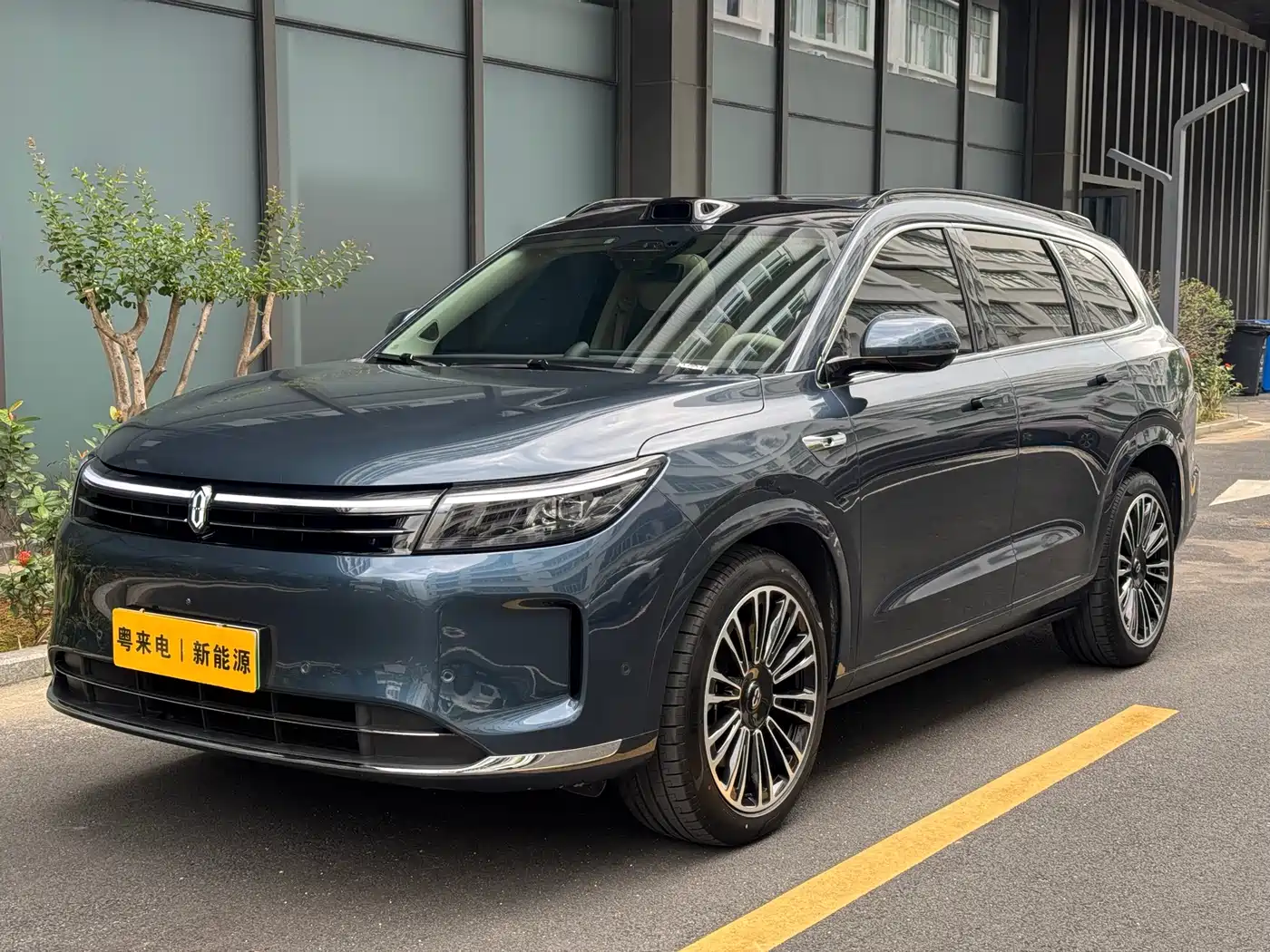 AITO Wenjie AITO M7 2024 1.5T Smart Drive RWD Ultra 5-seater