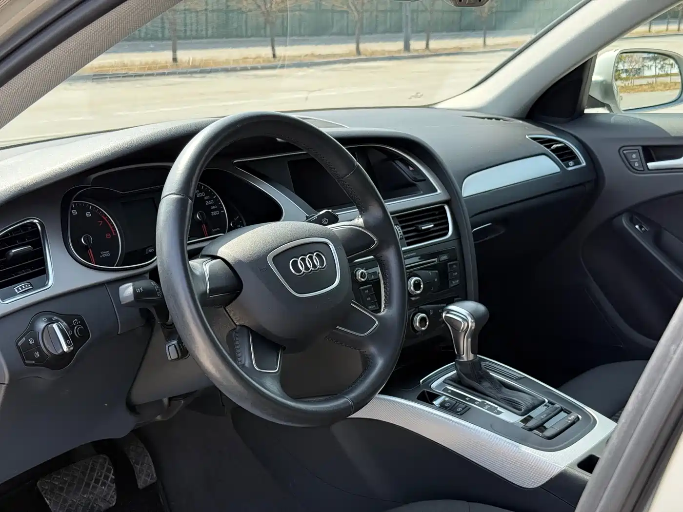 Audi A4L 2016 30 TFSI Collector's Edition Automatic Comfort фото 14