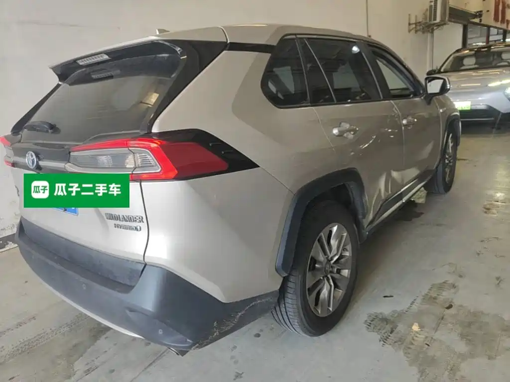 Toyota Wildlander 2020 2020 Hybrid 2.5L E-CVT AWD Luxury Edition
