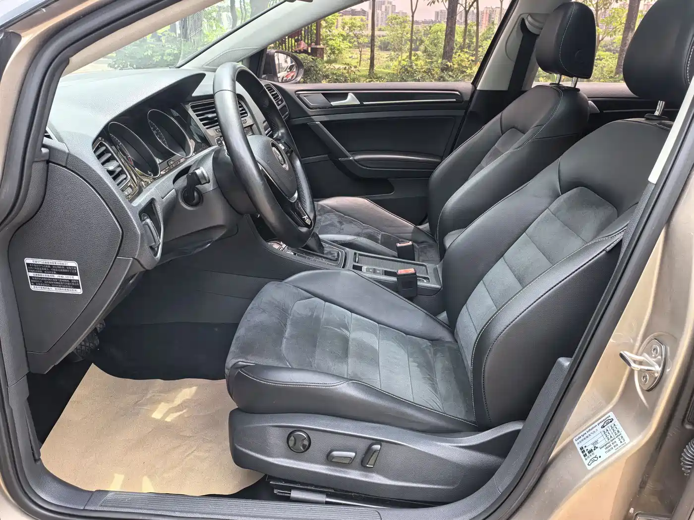 Volkswagen Golf 2015 1.4TSI Automatic Flagship фото 6