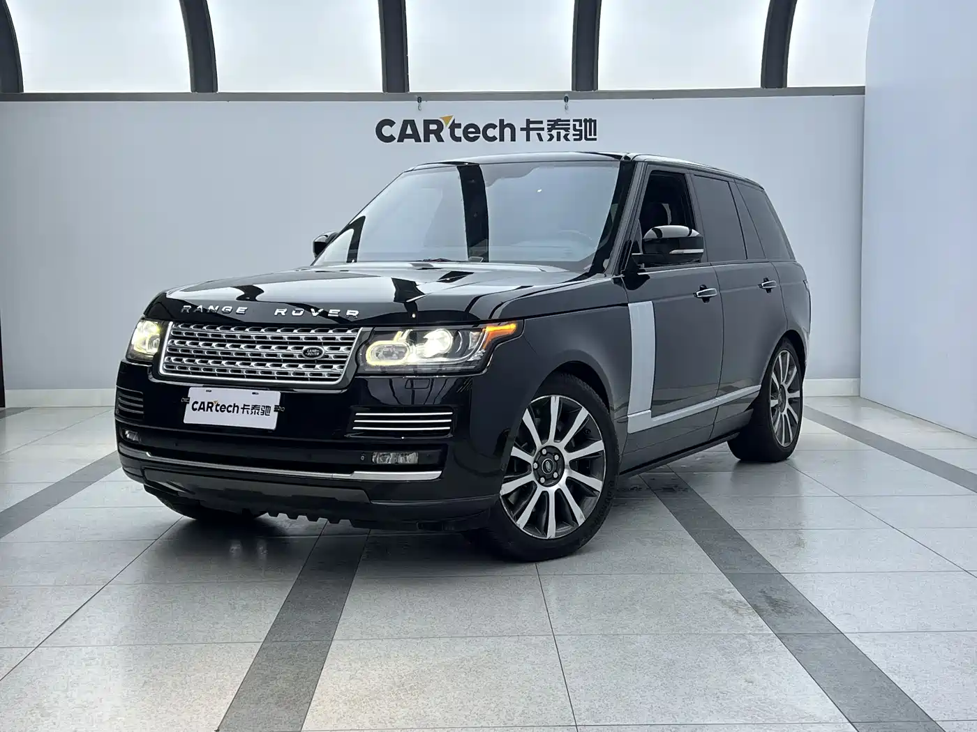 Land Rover Range Rover 2013 NA 5.0 V8 Vogue