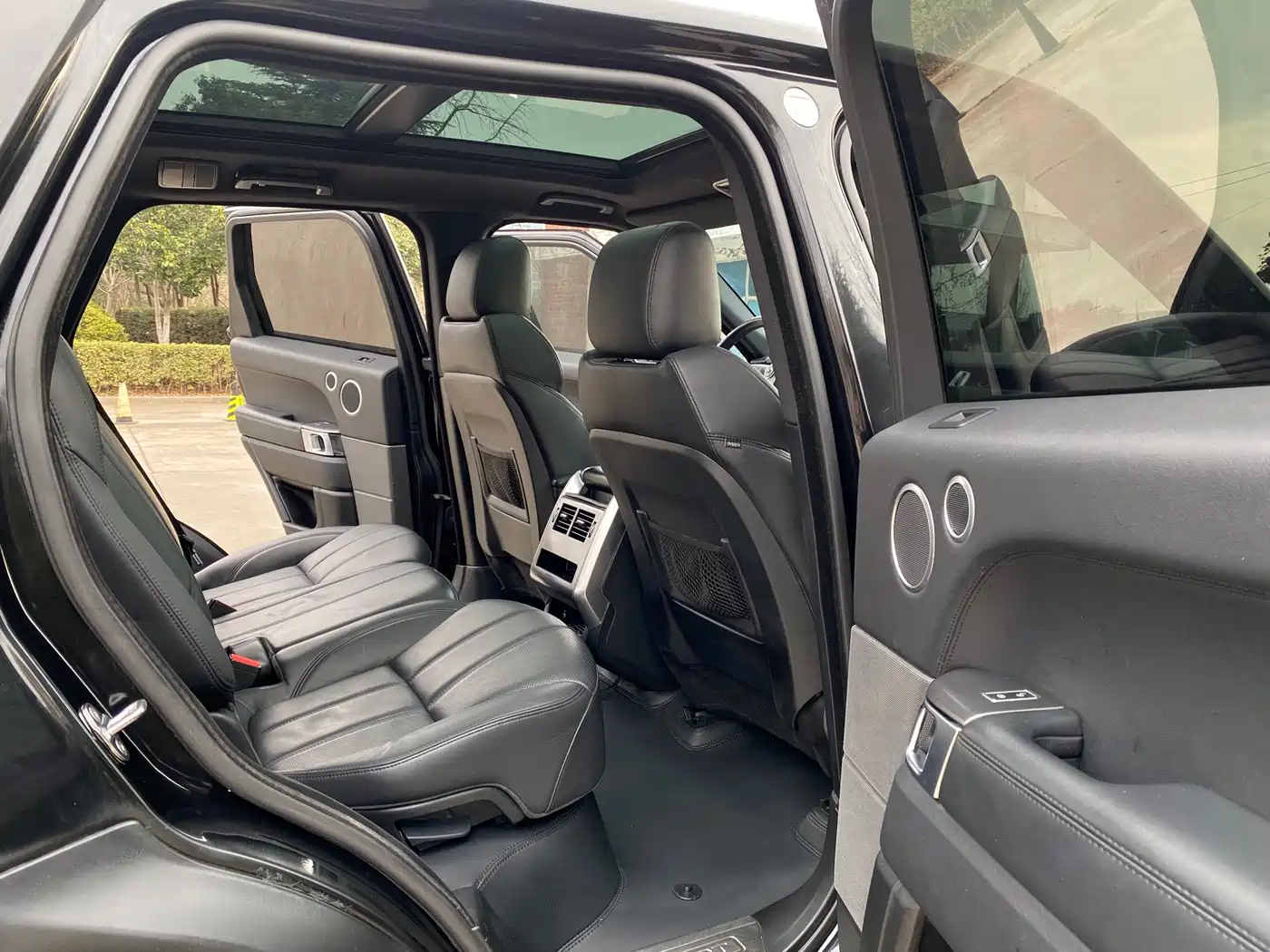 Land Rover Range Rover Sport 2017 3.0 SC V6 SE фото 9