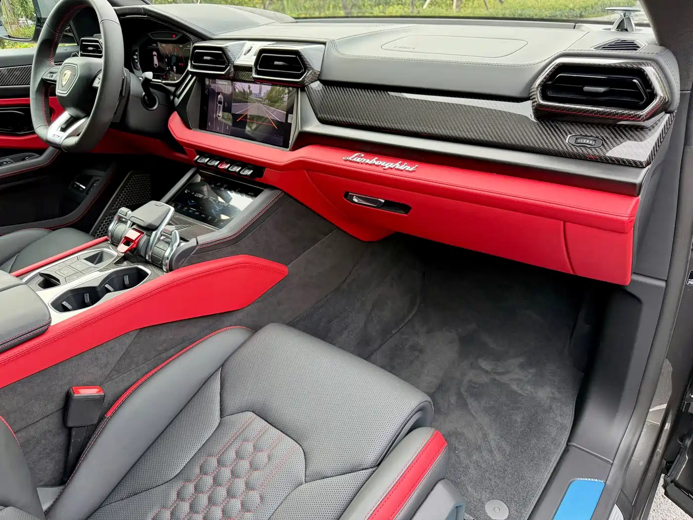 Lamborghini Urus SE 2026