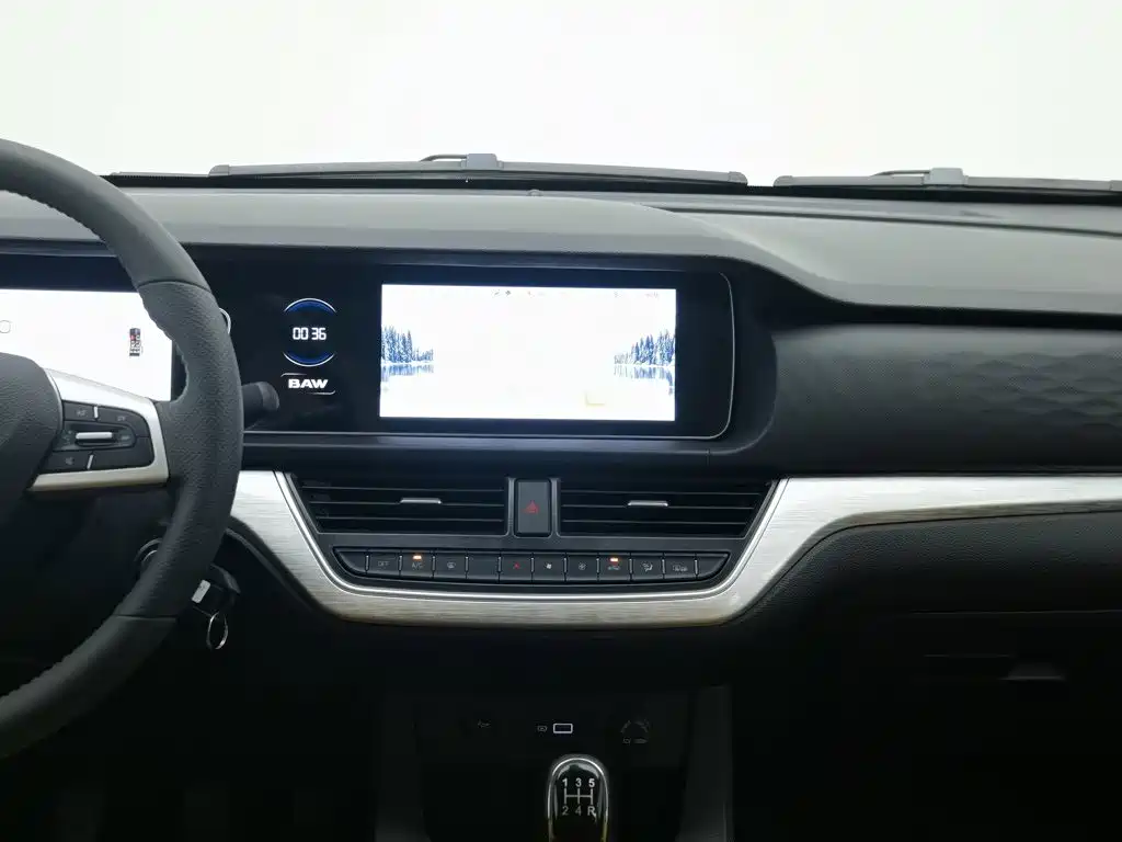 BAW Ruisheng Ace M7 2026 2025 Model 2.0L Manual Long Wheelbase Luxury 7-Seater