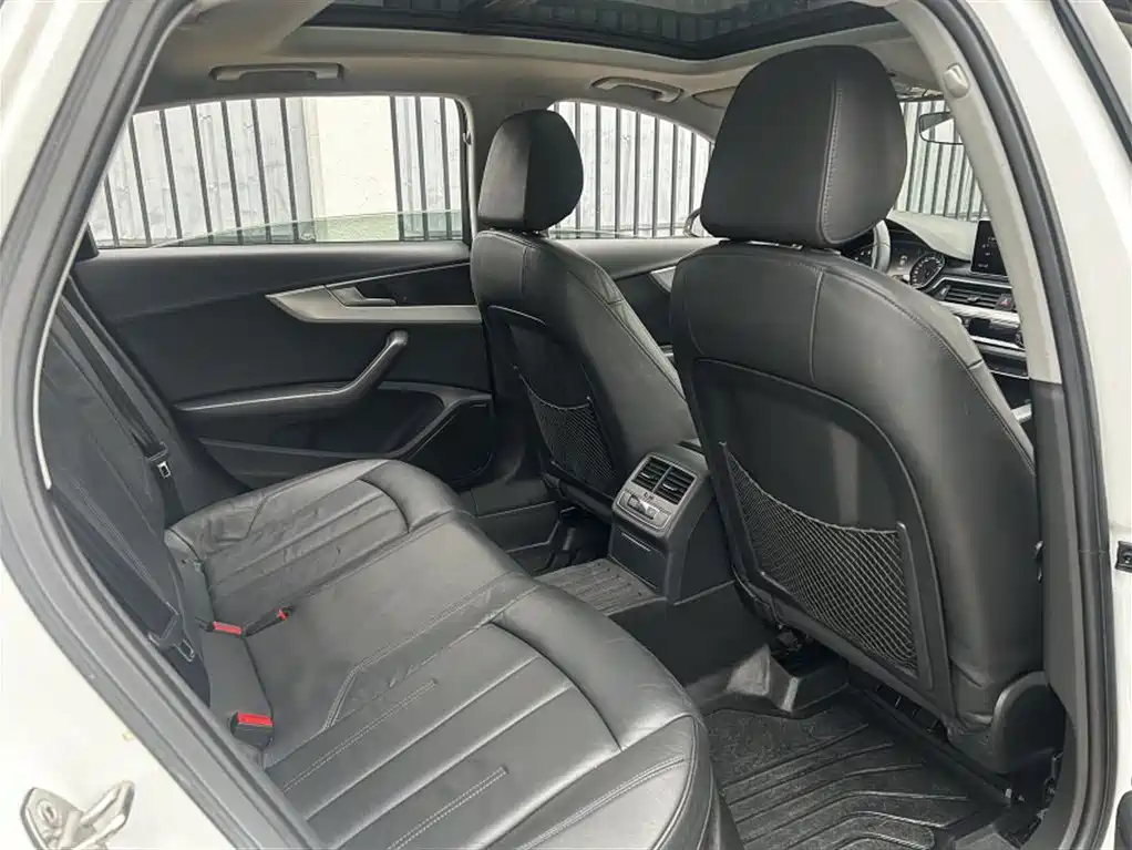 Audi A4L 2017 Plus 40 TFSI Fashion фото 15