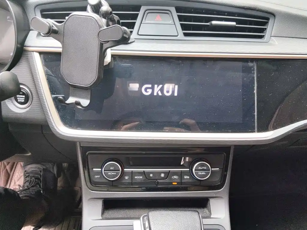 Фото 9 - Geely Emgrand GL