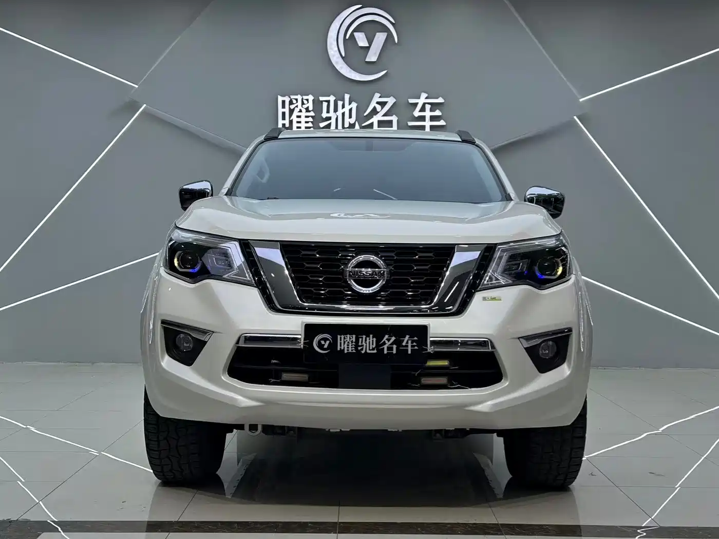 Nissan Terra 2020 2.5L XL Upper 4WD Automatic Luxury Edition фото 2