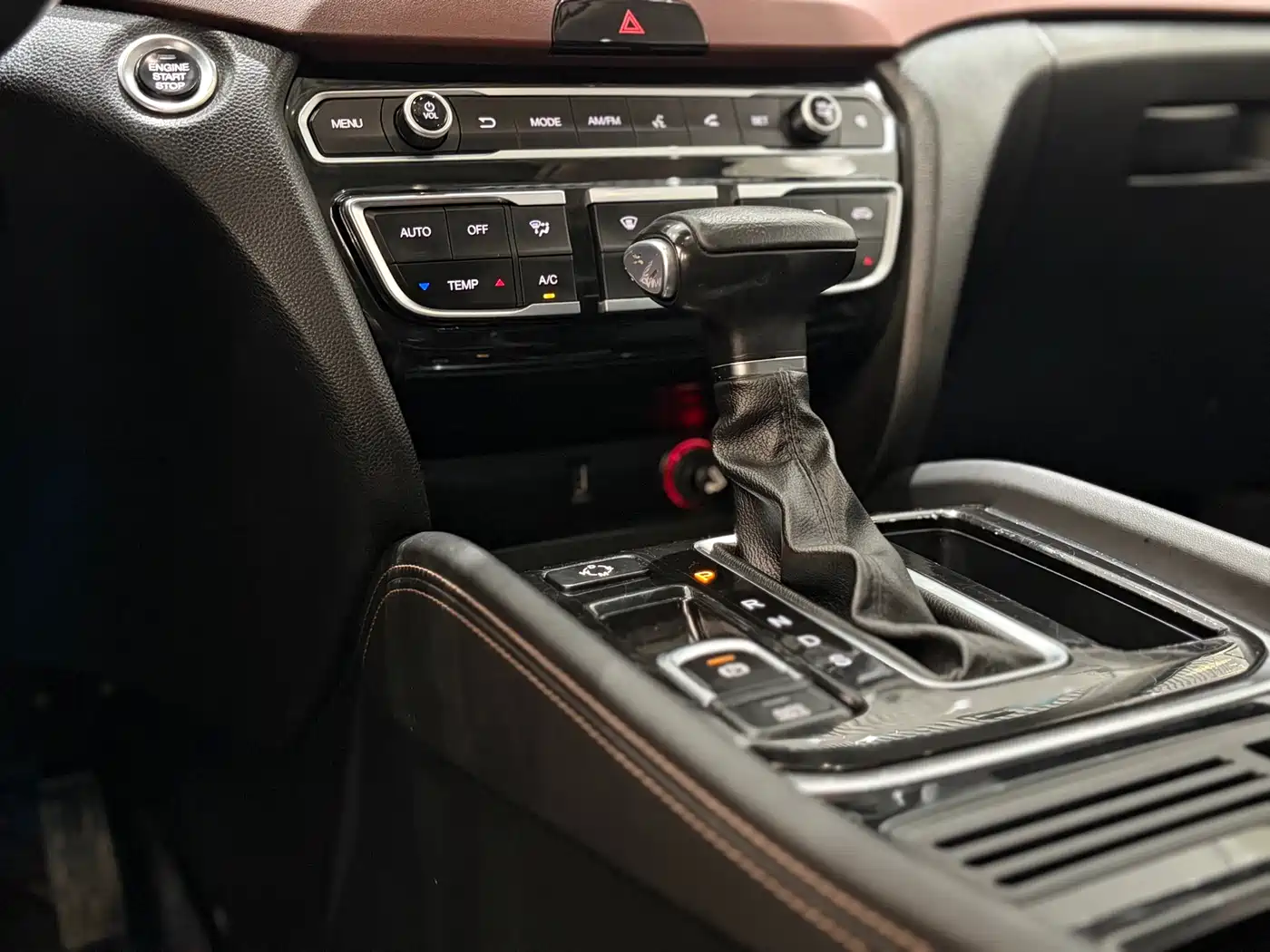 GAC Trumpchi Trumpchi GS8 2017 320T 2WD Luxury Edition (7-Seater) фото 14