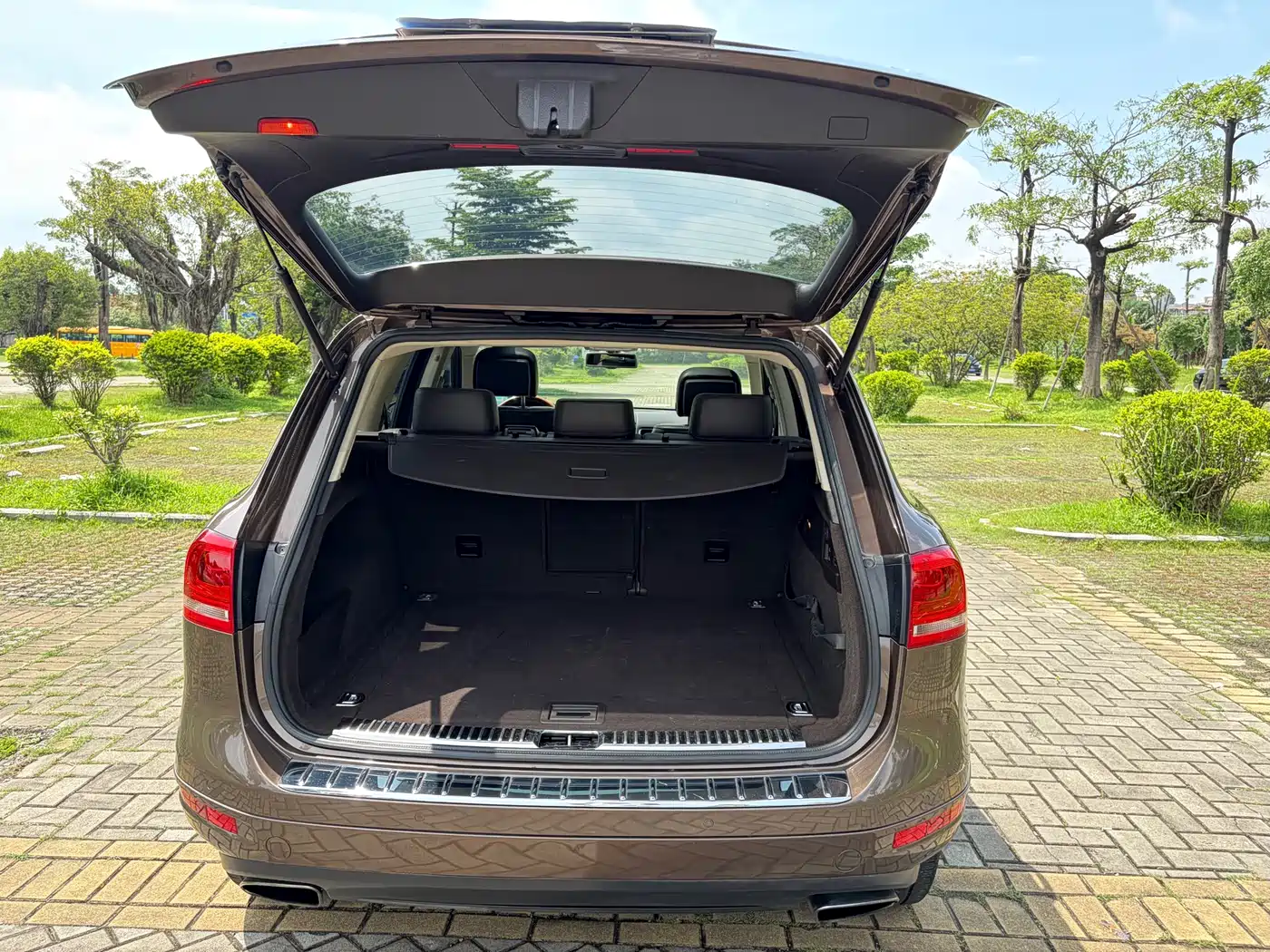 Volkswagen Touareg 2013 3.0TSI X 10th Anniversary Limited Edition фото 17