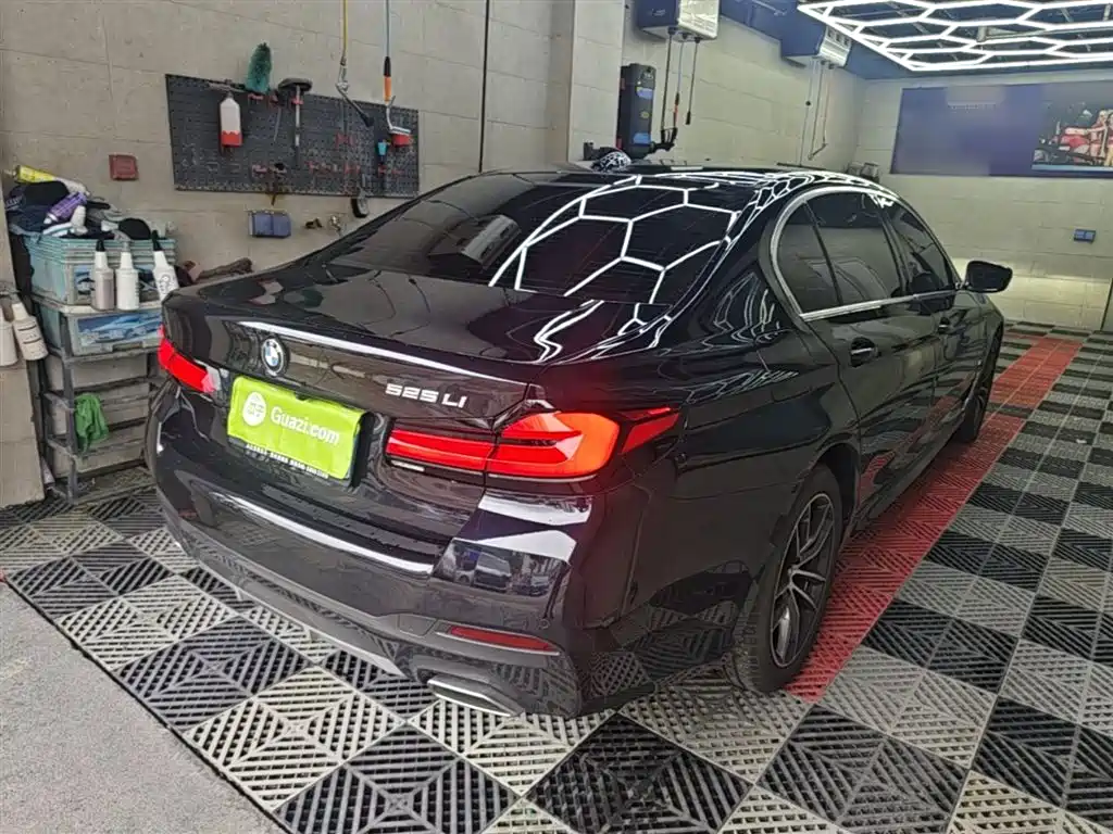 BMW 5 Series 2022 Model Second Facelift 525Li M Sport Package фото 7
