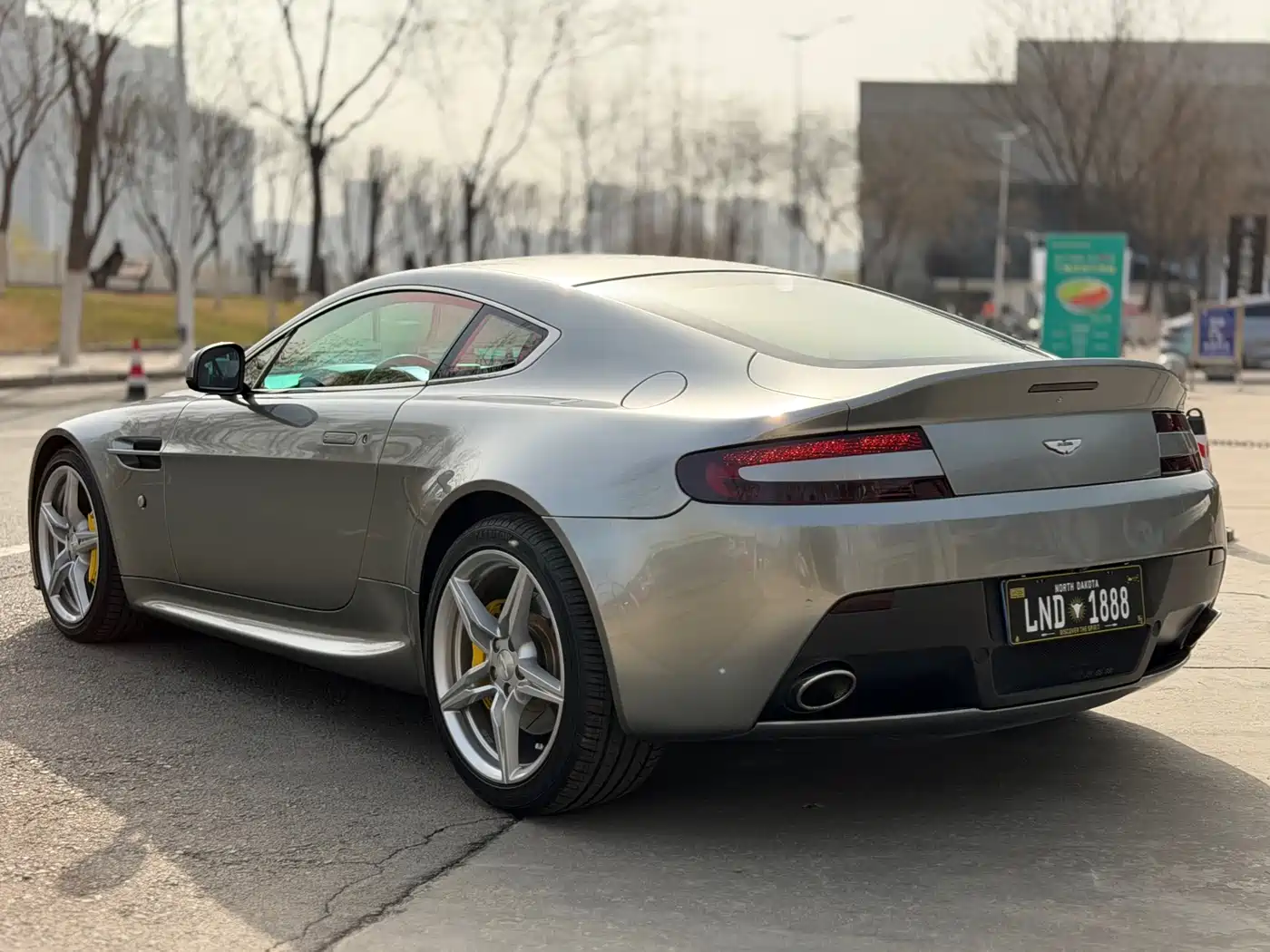 Aston Martin V8 Vantage 2016 2016 4.7L Coupe